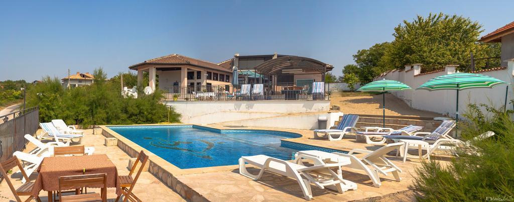 Villa โทโพลา ภายนอก รูปภาพ